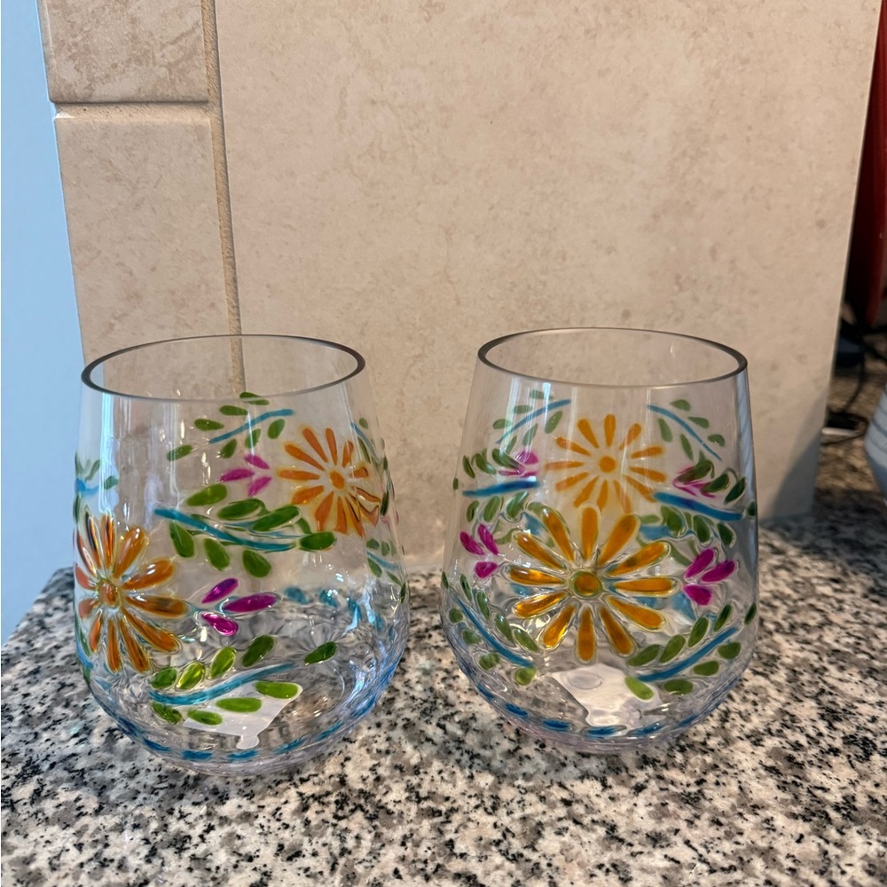 Fiesta Embossed BPA-Free Plastic Set with Pitcher and Two Stemless Glasses - Picture 6 of 9